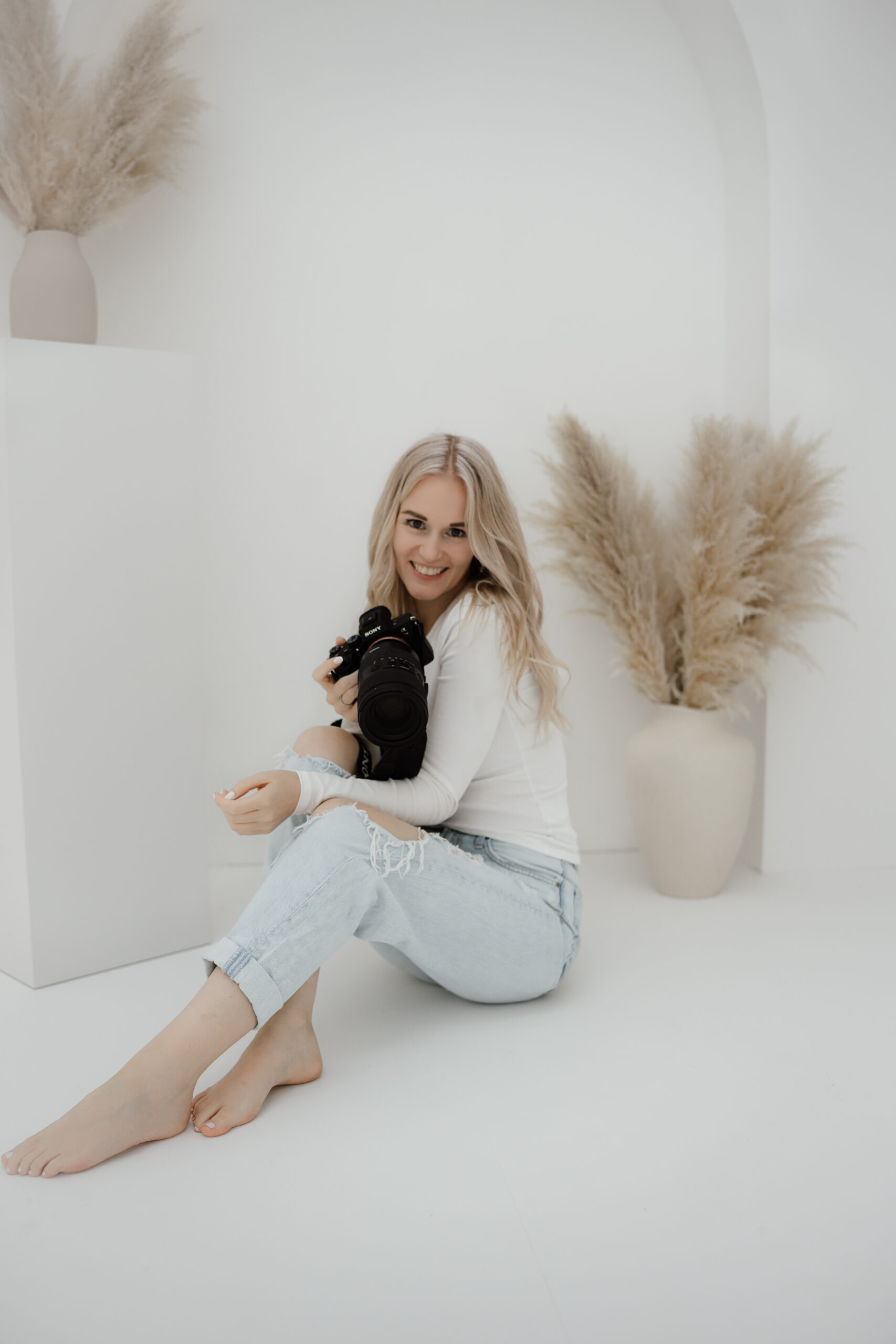 Fotografin für Familienshooting, Babybauchshooting Newbornshooting & Neugeborenenshooting mit Geschwisterkind zwischen Stuttgart, Heilbronn & Ludwigsburg (Besigheim, Freiberg, Bönnigheim, Brackenheim, Illsfeld, Mundelsheim, Großbottwar, Aspach, Bietigheim-Bissingen)