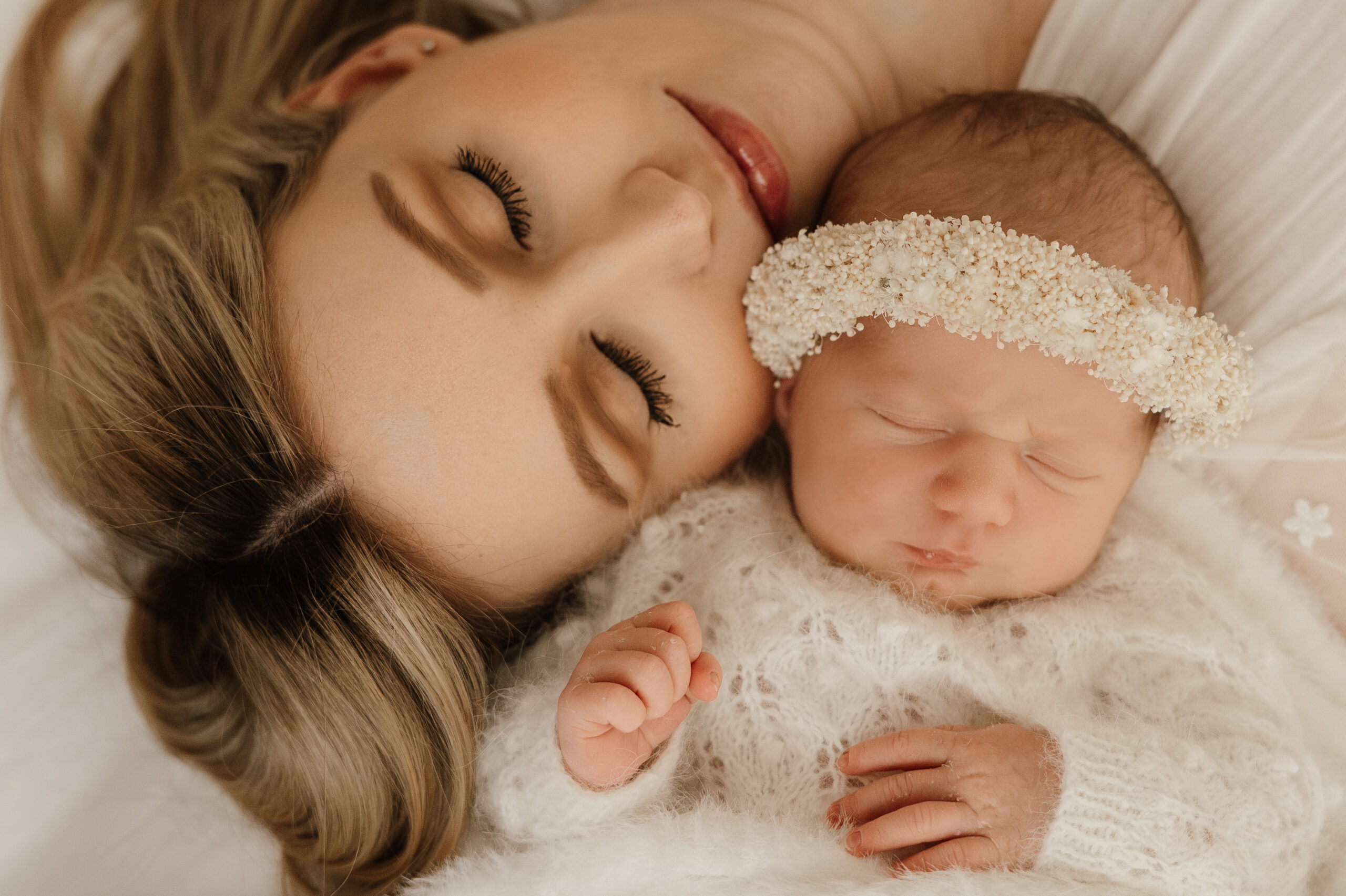 Fotostudio_Babybauchshooting_Familienshooting_Neugeborenenshooting_Stuttgart_Ludwigsburg_Heilbronn_Aspach_Besigheim_Bönnigheim_Mundelsheim_Hessigheim_Illsfeld_Pleidelsheim_Kornwestheim_Sinsheim_Neckarsulm_Fotograf