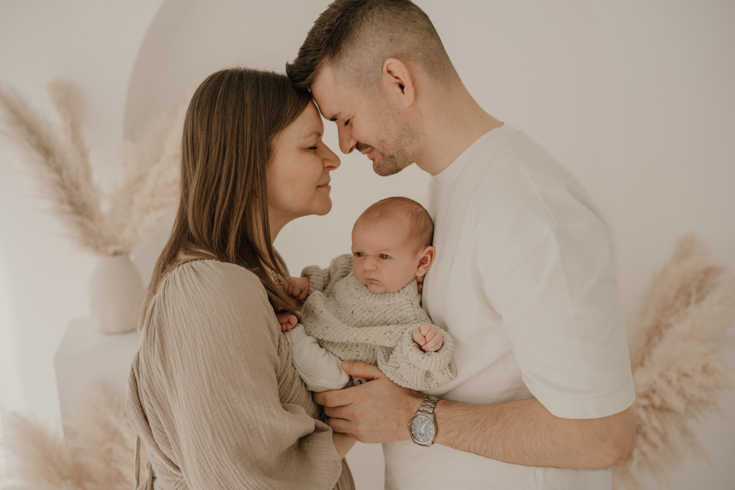 Fotostudio_Babybauchshooting_Familienshooting_Neugeborenenshooting_Stuttgart_Ludwigsburg_Heilbronn_Aspach_Besigheim_Bönnigheim_Mundelsheim_Hessigheim_Illsfeld_Pleidelsheim_Kornwestheim_Sinsheim_Neckarsulm_Fotograf